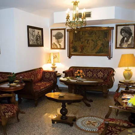 Hotel La Riva-3